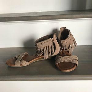 Minnetonka leather sandals